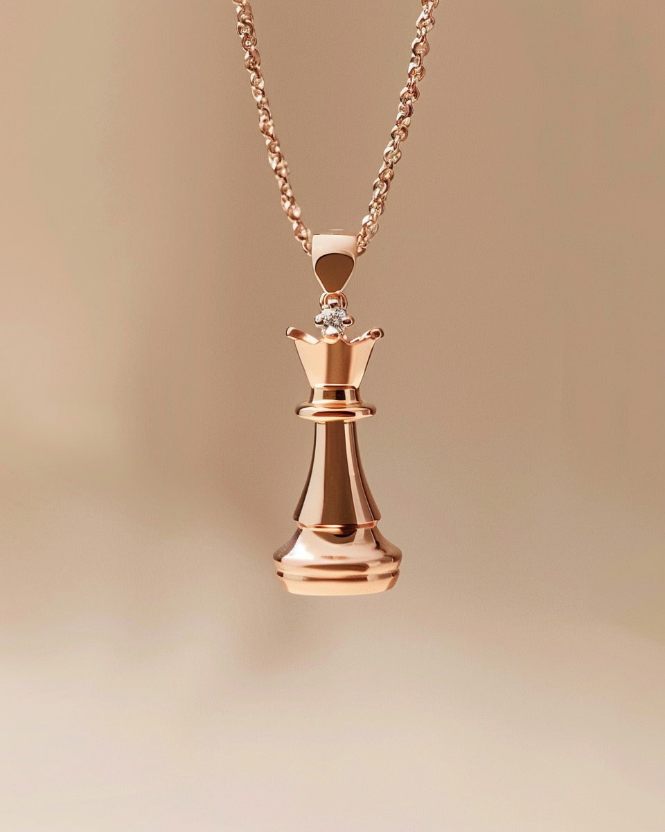 The Queen Necklace
